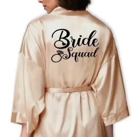 szlafrok-satynowy-zloty-na-slub-wesele-dla-panny-mlodej-bride-squad-wzory