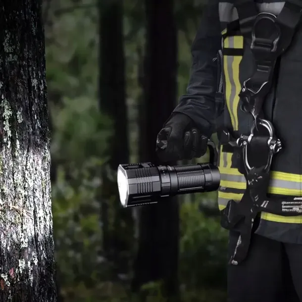 latarka-led-fenix-lr60r-stan-nowy-kod-producenta-lr