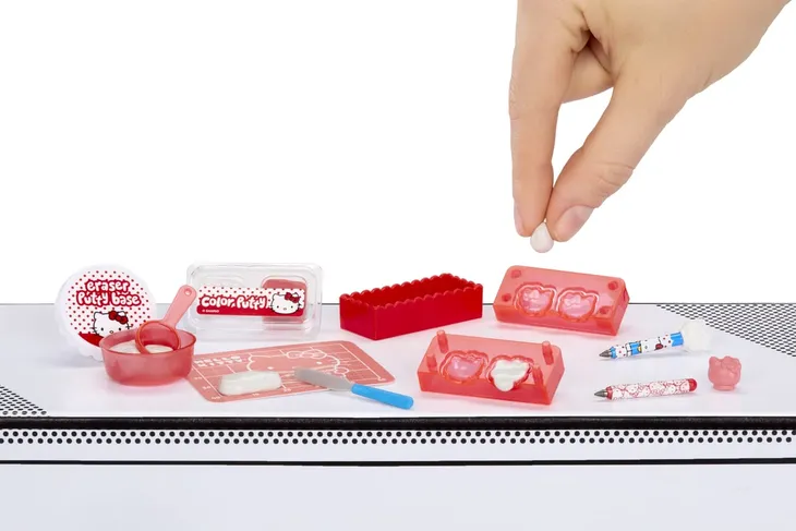 miniverse-make-it-mini-hello-kitty-and-friends-series-3