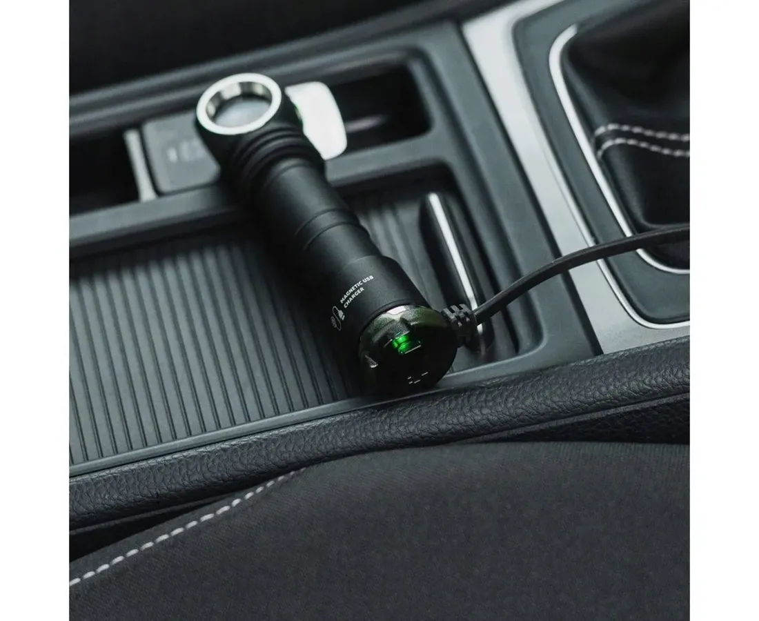 latarka-armytek-wizard-c2-pro-magnet-usb-warm-3w1-stan-nowy
