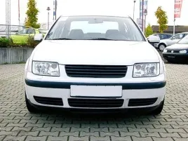 grill-bez-znaczka-vw-bora-czarny