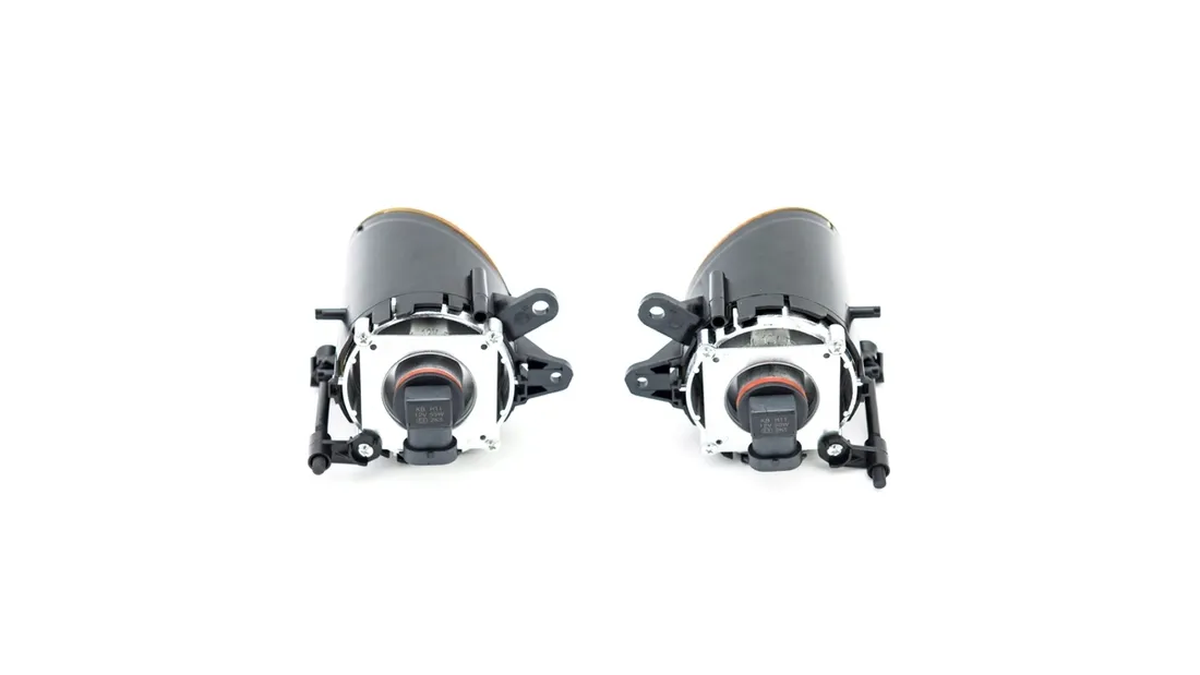 halogeny-audi-a4-yellow