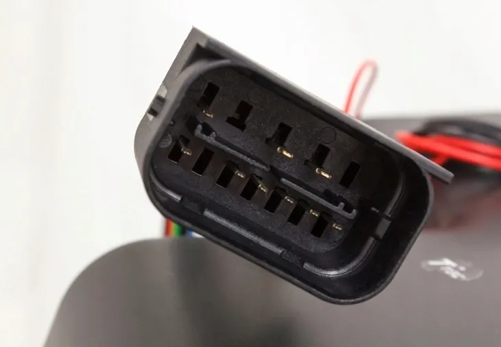 lampy-przednie-reflektory-bmw-e87-e81-ringi-black-wersja-europejska