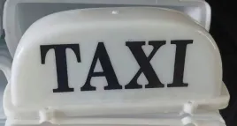 lampa-taxi-mala