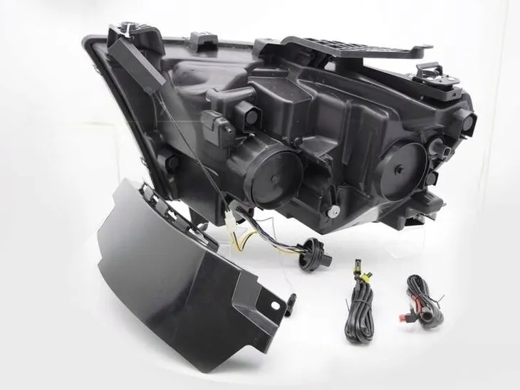 lampy-reflektory-full-led-do-dodge-ram-1500-19-22-wersja-amerykanska