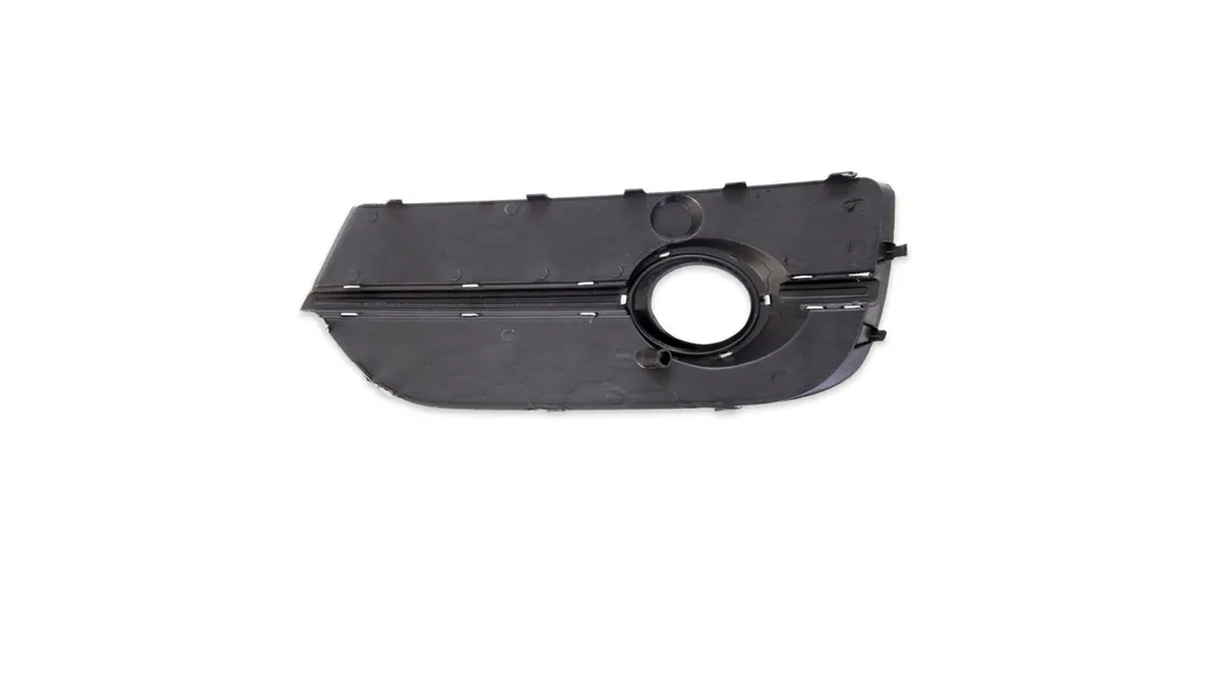 ramka-halogenow-audi-q3-8u-chrome-black