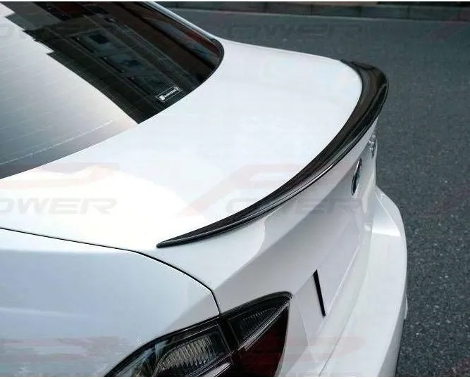 spoiler-na-klape-bmw-e90-sedan-typ-samochodu-samochody-osobowe