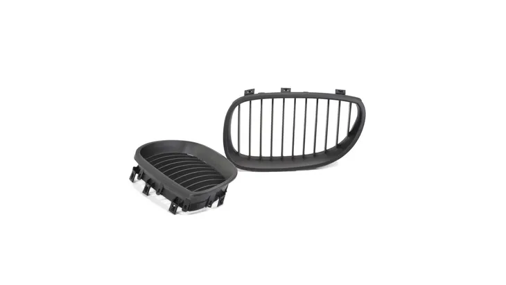 grill-bmw-5-e60-e61-pojedyncze-zeberka-matt-black-producent-czesci-aem