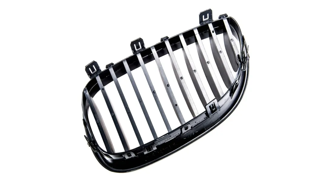 grill-bmw-5-e60-e61-pojedyncze-zeberka-gloss-black