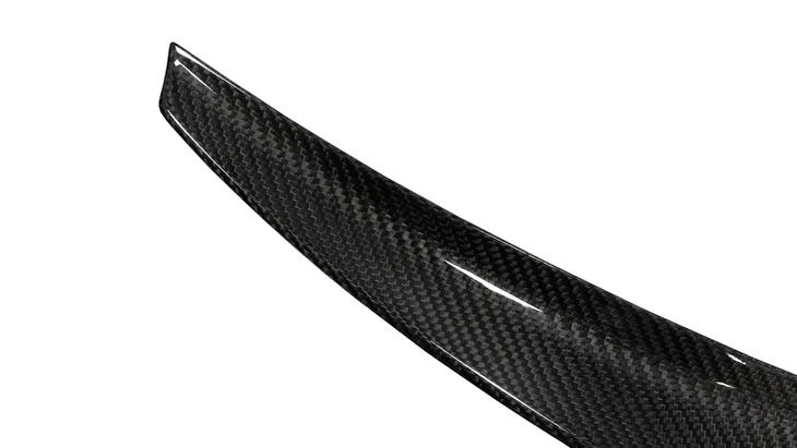 lotka-bmw-3-e92-lip-carbon-producent-czesci-slide