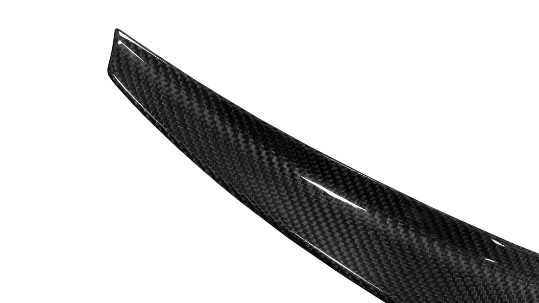 lotka-bmw-3-e92-lip-carbon