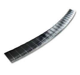 hyundai-elantra-czarna-nakladka-listwa-ochronna-na-zderzak-tylny