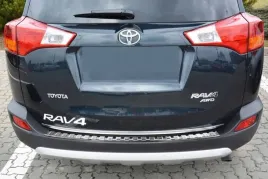 toyota-rav4-4-nakladka-listwa-ochronna-na-zderzak-tylny