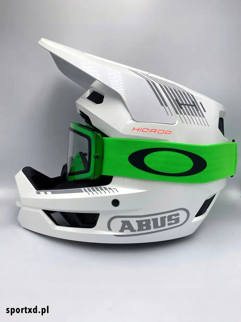oakley-front-line-mx-moto-green-clear
