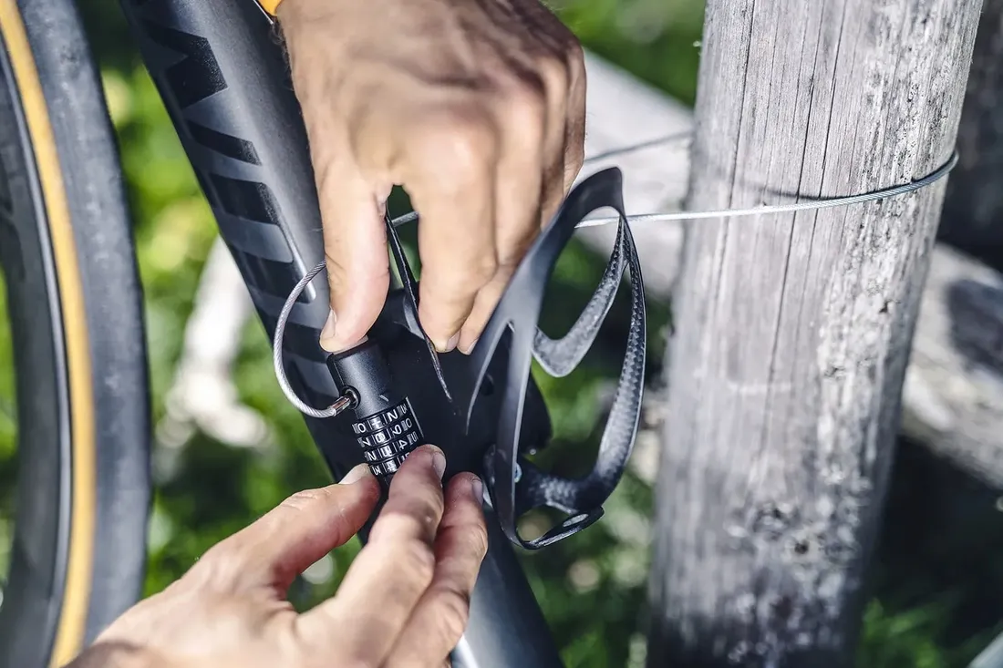 zabezpieczenie-linka-abus-sportflex-2504-nowosc