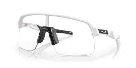 okulary-oakley-sutro-lite-matte-white-clear-to-black-photochromic