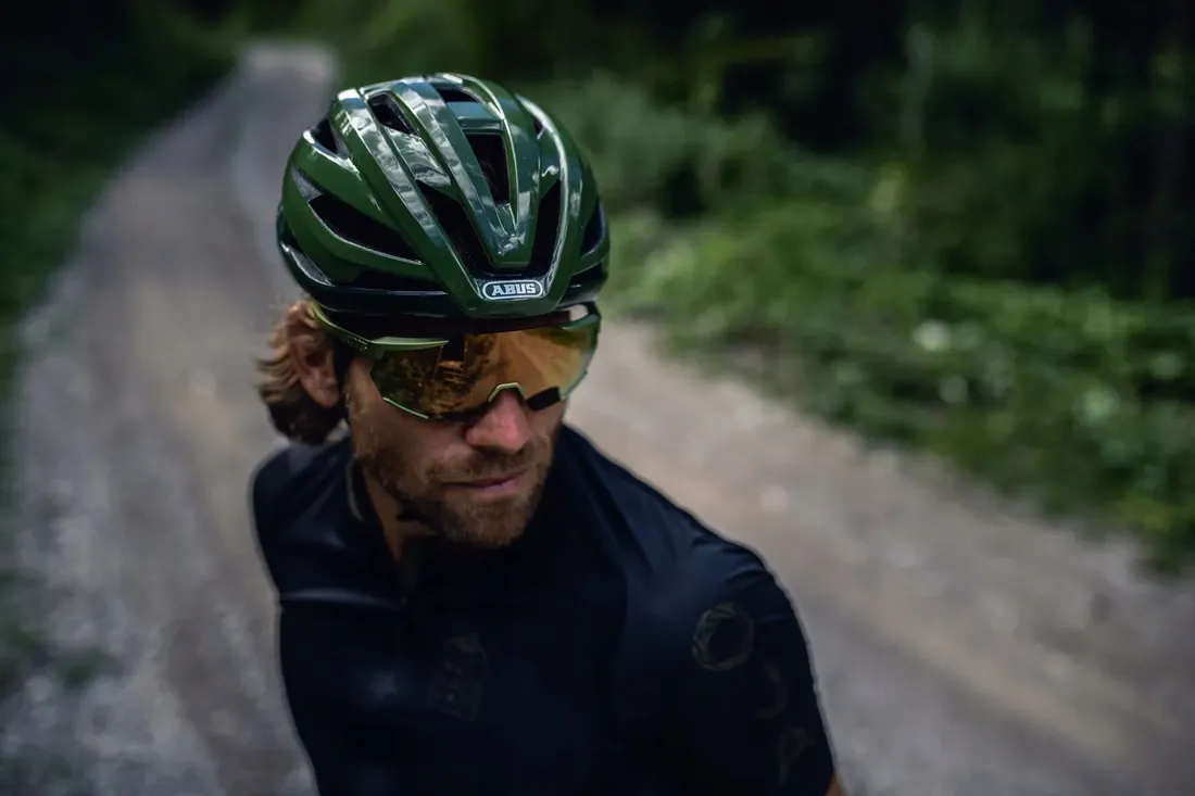 kask-rowerowy-abus-stormchaser-blaze-red-m