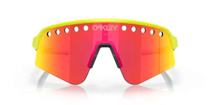 szyba-oakley-prizm-ruby-v-sutro-lite-sweep-cechy-dodatkowe-antyrefleks