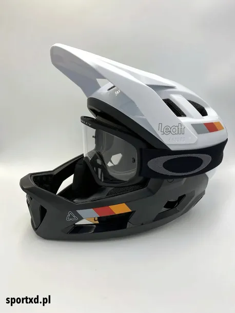 kask-leatt-mtb-enduro-2-0-v23-white-l-cechy-dodatkowe-daszek-otwory-wentylacyjne-pokrowiec-regulacja-rozmiaru-regulowane-paski-wkladka-antybakteryjna