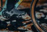 buty-rowerowe-northwave-celsius-xc-arctic-43-5-zapiecie-zylka