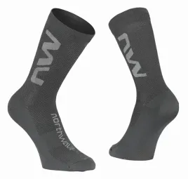 skarpetki-northwave-extreme-air-sock-grey-black-rozmiar-l