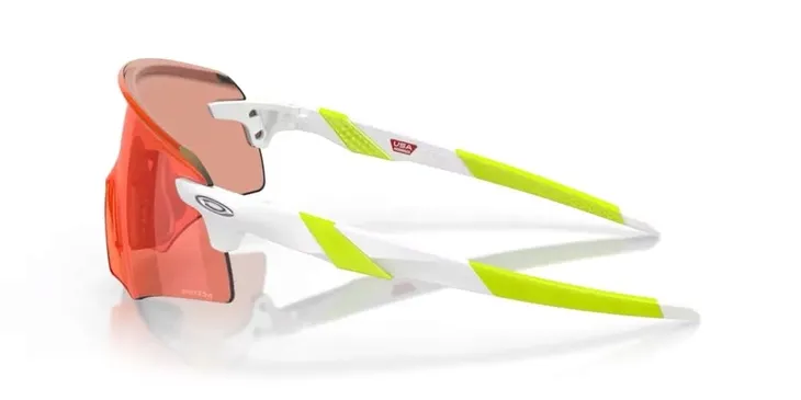 okulary-oakley-encoder-matte-white-prizm-field-oo947104-cechy-dodatkowe-etui-w-zestawie