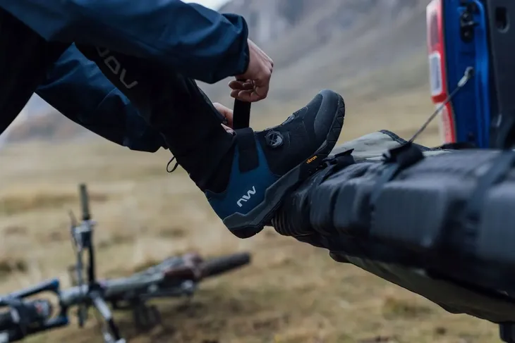 buty-rowerowe-northwave-multicross-plus-gtx-goretex-mtb-kolor-dodatkowy-niebieski