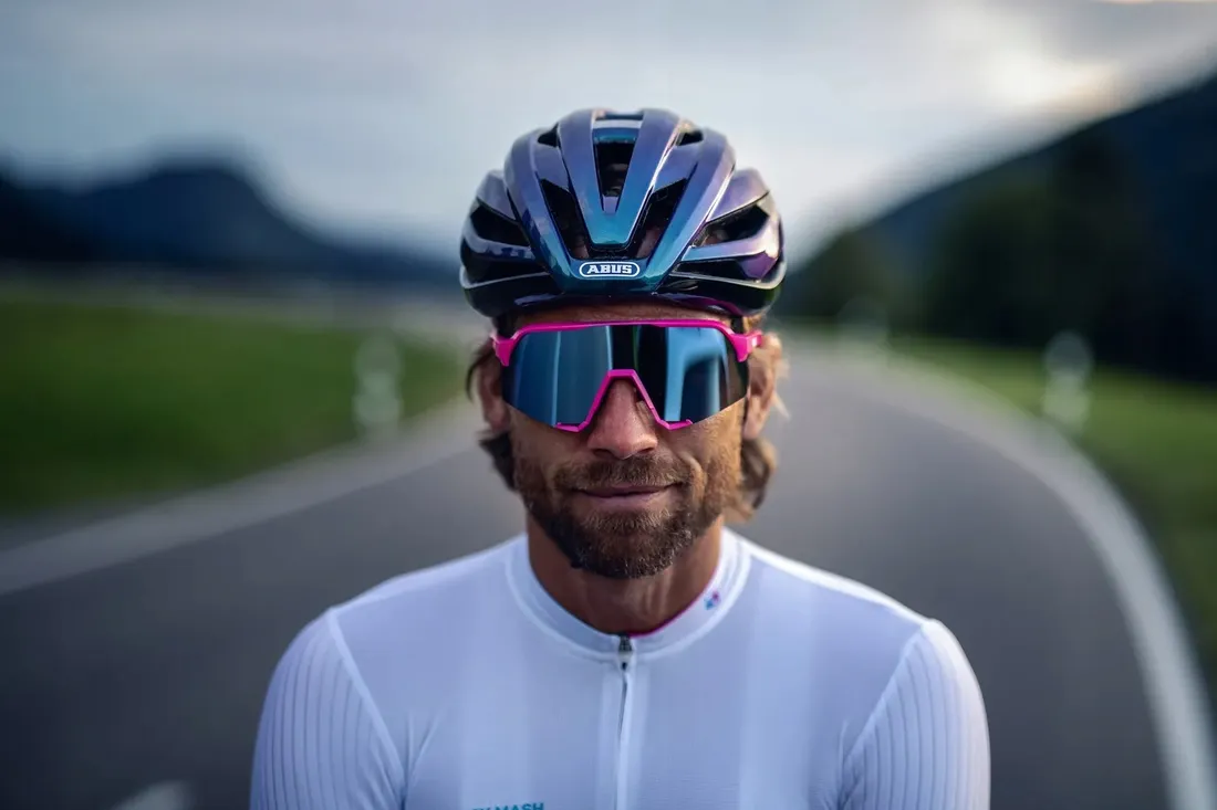kask-rowerowy-abus-stormchaser-ace-performance-red-rozmiar-m