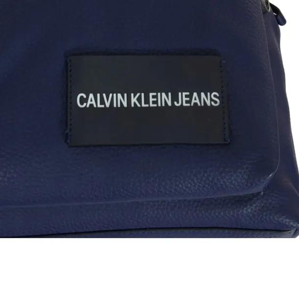 plecak-calvin-klein-essential-k40k400656-marka-calvin-klein
