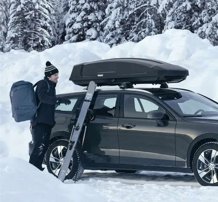 box-dachowy-thule-force-xt-s-black-carbon-300l-stan-nowy
