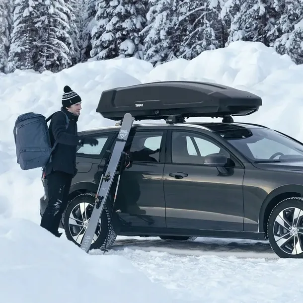bagaznik-dachowy-box-thule-force-xt-m-400l-kolor-czarny