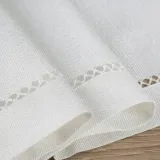 obrus-emily-40-x-200-cm-bialy-wzor-dominujacy-inny-wzor