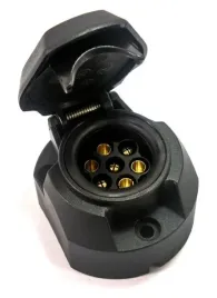 gniazdo-przyczepy-samochodowej-7-pin-12-24v-sciete
