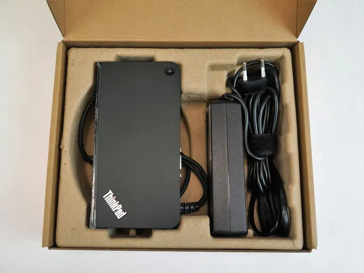 stacja-dokujaca-lenovo-40a40090eu-stan-powystawowy-kod-producenta-40a40090eu