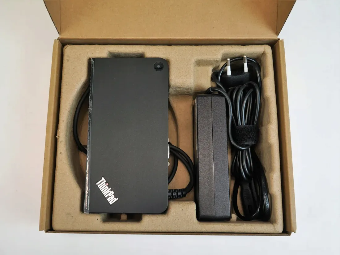 stacja-dokujaca-lenovo-40a40090eu