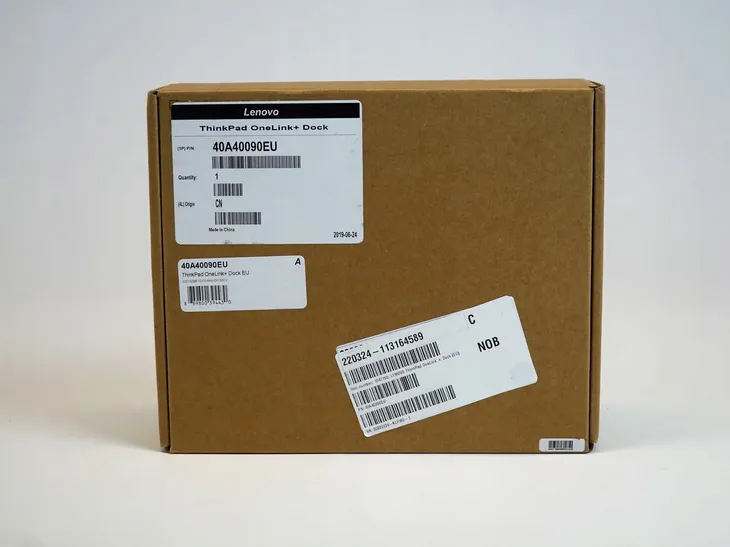 stacja-dokujaca-lenovo-40a40090eu-kod-producenta-40a40090eu-stan-powystawowy