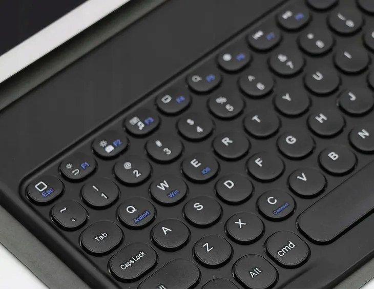 cienka-klawiatura-bluetooth-do-ipad-air-pro-mini-iphone-ios-windows-android-stan-nowy