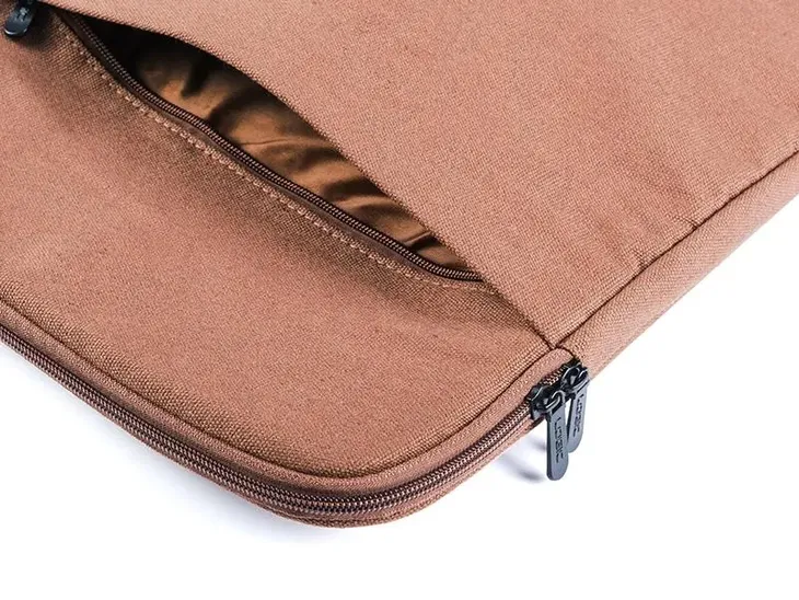 pokrowiec-na-laptopa-logic-concept-156-kod-producenta-fut-lc-plush-15-brown