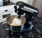 robot-kuchenny-planetarny-1700w-model-planetarny