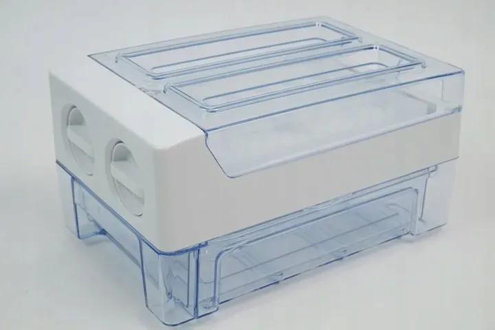 kostkarka-do-lodu-hisense-ice-cube-maker