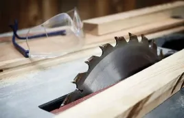 przecinarka-do-plytek-fliz-glazury-paneli-gresu-pila-stolowa-mokro-stolik