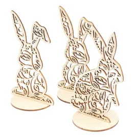 zajac-zajace-dekoracja-wielkanocna-kwiaty-drewno-ozdoba-swieta-krolik