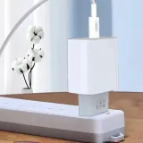 szybka-ladowarka-sieciowa-do-iphone-20w-usb-c-napiecie-wyjsciowe-12-v