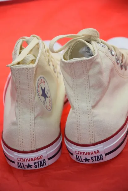 buty-trampki-converse-m9162-40-cechy-dodatkowe-oddychajace
