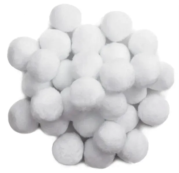 pompony-puszyste-biale-24szt-srednica-4-cm