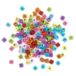koraliki-literki-czarne-na-kolorowej-bazie-30g