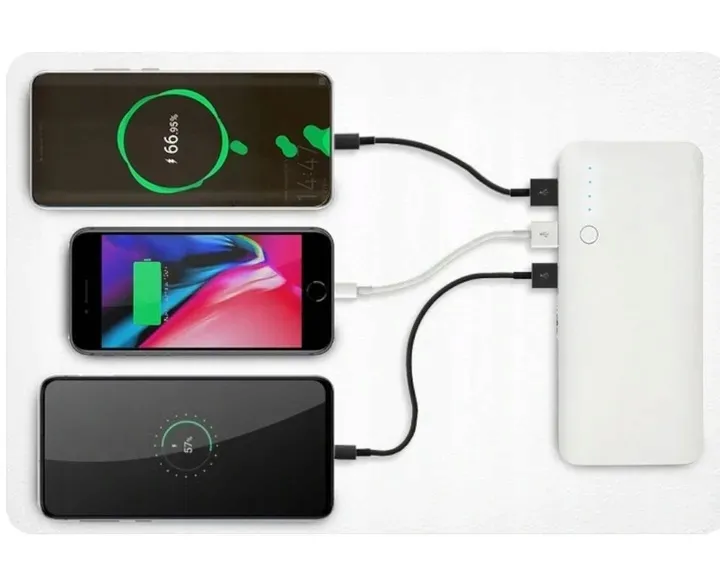power-bank-3xusb-do-telefonu-iphone-oppo-huawei