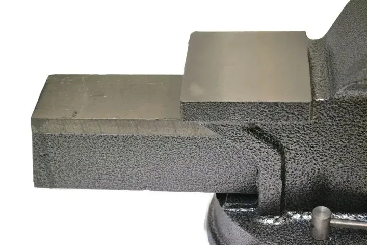 duze-imadlo-slusarskie-125mm-6-kg-obrotowe-kowadlo-solidne-black