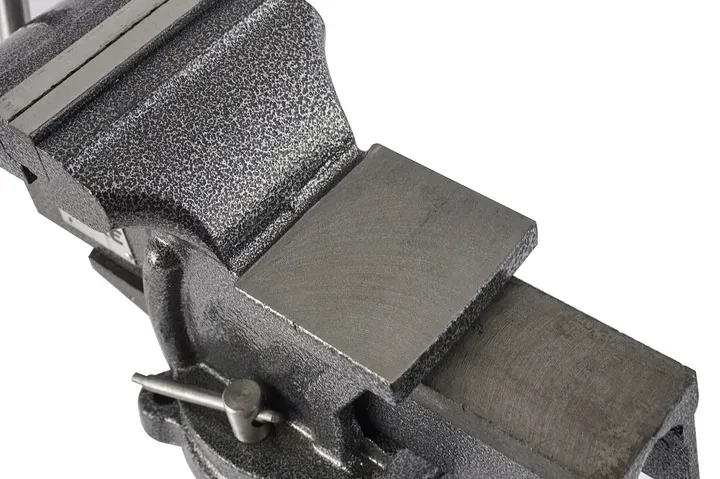 imadlo-slusarskie-obrotowe-kowadlem-zeliwne-100mm