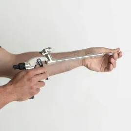 pistolet-do-piany-pianki-kleju-pianokleju-solidny-stalowy